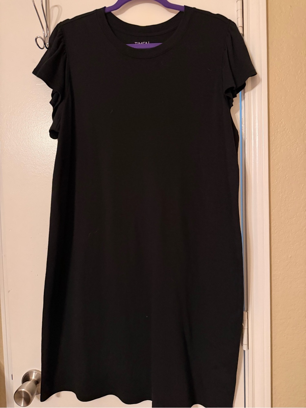 Time and Tru Black Short Sleeve Midi Shift Dress